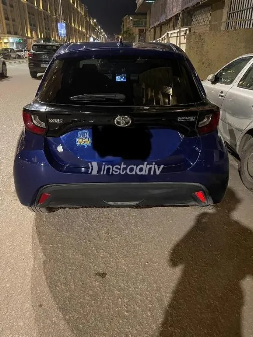 Toyota Yaris 2021 White Used for Sale - 4