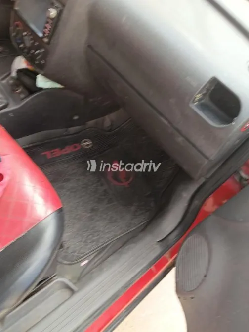 اوبل كورسا 2003 أحمر مستعملة للبيع - 2