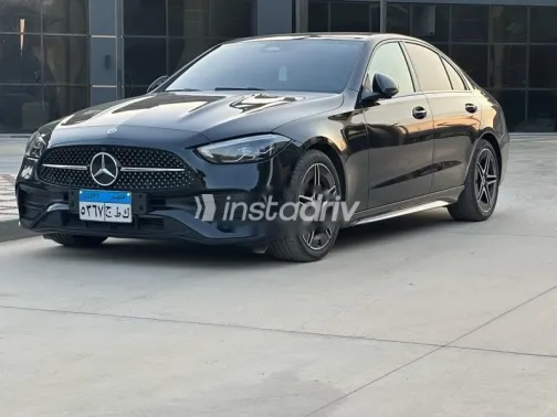 مرسيدس C 200 2023 أسود مستعملة للبيع - 2