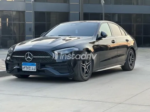 مرسيدس C 200 2023 أسود مستعملة للبيع - 3