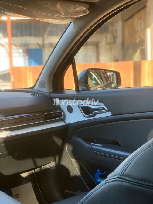 كيا سبورتاج 2023 أبيض مستعملة للبيع - 1