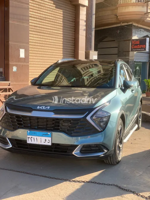 كيا سبورتاج 2023 أبيض مستعملة للبيع - 4