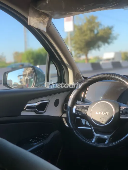 كيا سبورتاج 2023 أبيض مستعملة للبيع - 8