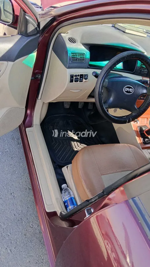 بى واى دى‬ F3 2016 أبيض مستعملة للبيع - 10