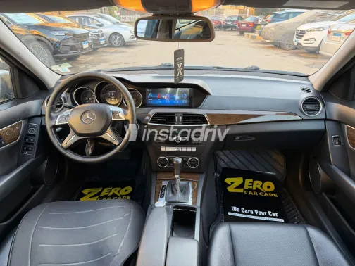 مرسيدس C 180 2012 أبيض مستعملة للبيع - 3