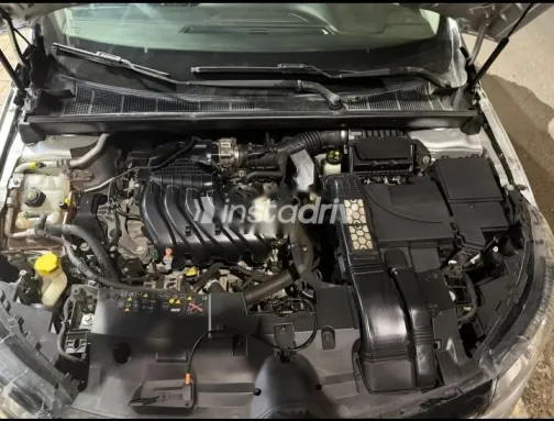 Renault Megane 2019 White Used for Sale - 5