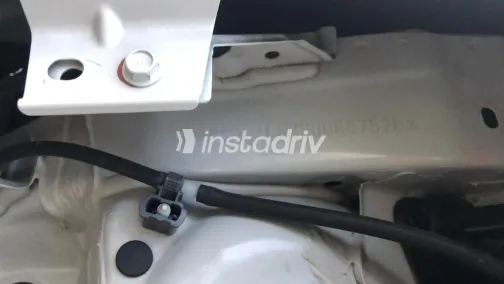 سوزوكى سويفت 2023 أبيض مستعملة للبيع - 2