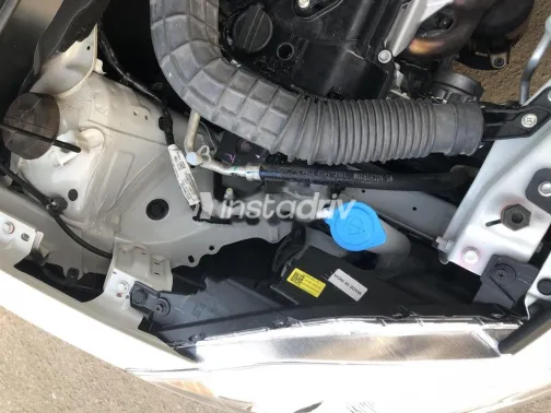 سوزوكى سويفت 2023 أبيض مستعملة للبيع - 5