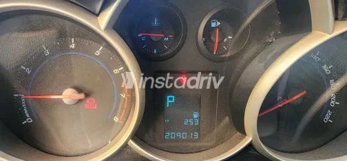 شيفروليه كروز 2010 أبيض مستعملة للبيع - 5