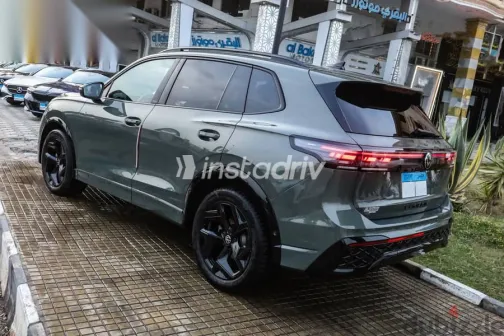 Volkswagen Tiguan 2025 Silver Used for Sale - 2