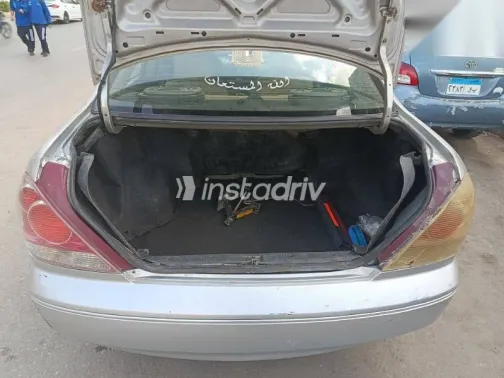 نيسان صنى 2010 فضي مستعملة للبيع - 6