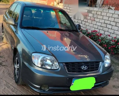 Hyundai Verna 2012 Silver Used for Sale - 1