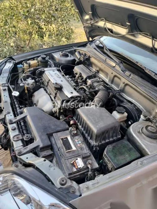 Hyundai Verna 2012 Silver Used for Sale - 9