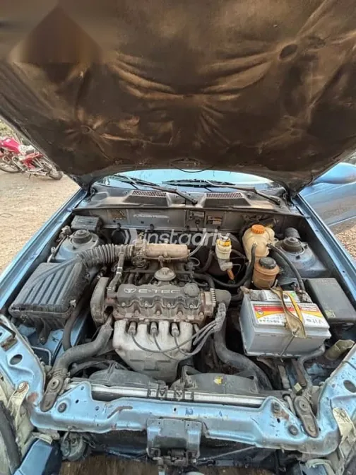 دايو لانوس 2005 أزرق غامق مستعملة للبيع - 1