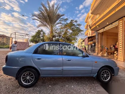 دايو لانوس 2005 أزرق غامق مستعملة للبيع - 6