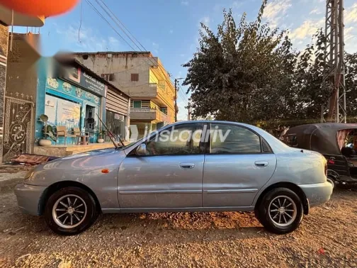 دايو لانوس 2005 أزرق غامق مستعملة للبيع - 8