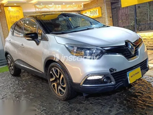 Renault Captur 2017 Silver Used for Sale - 3