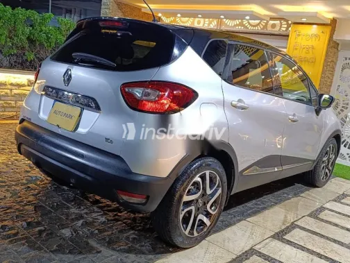 Renault Captur 2017 Silver Used for Sale - 5