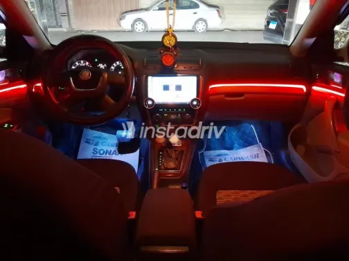 سكودا فانتازيا 2011 أبيض مستعملة للبيع - 3