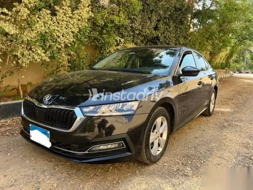 سكودا اوكتافيا 2022 أسود مستعملة للبيع - 4