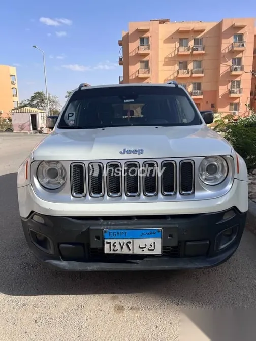 Jeep Renegade 2016 White Used for Sale - 4