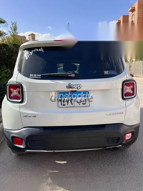 Jeep Renegade 2016 White Used for Sale - 8