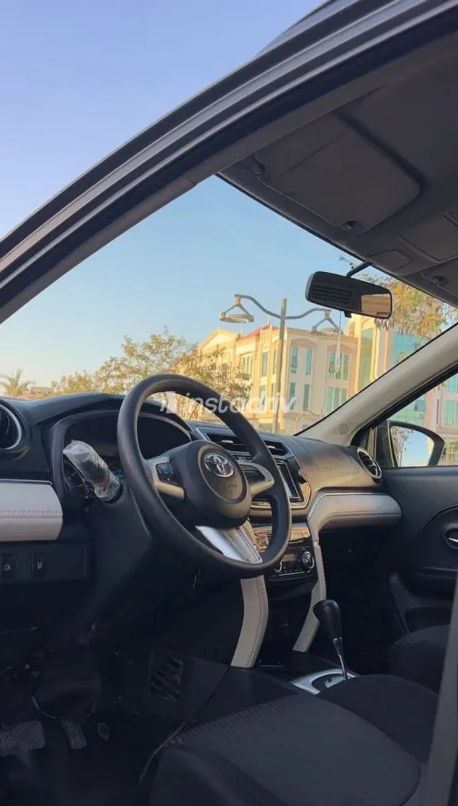 تويوتا رش 2019 أسود مستعملة للبيع - 9