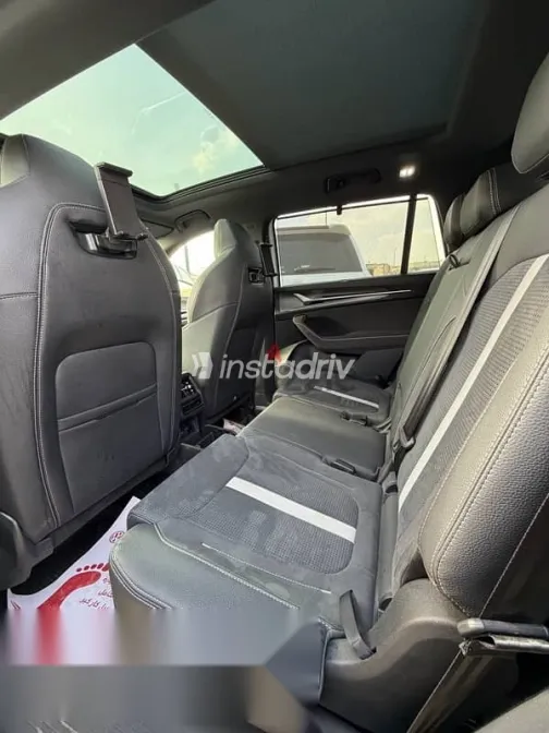 سكودا كودياك 2025 فضي مستعملة للبيع - 10