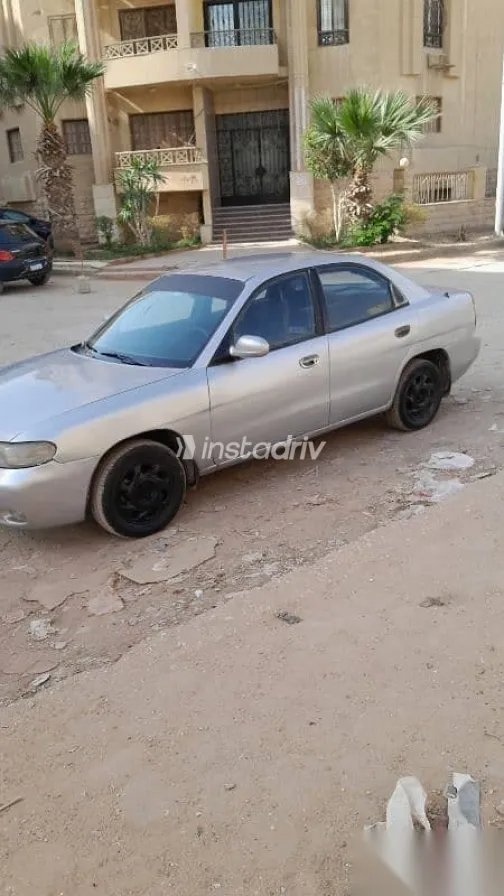 دايو نوبيرا 1998 فضي مستعملة للبيع - 4