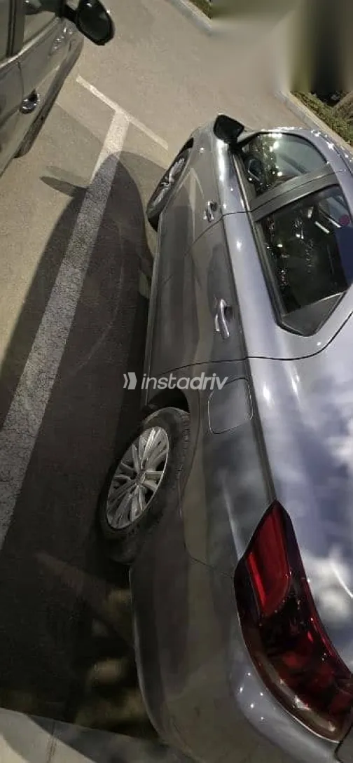 بيجو 301 2019 رمادي مستعملة للبيع - 1