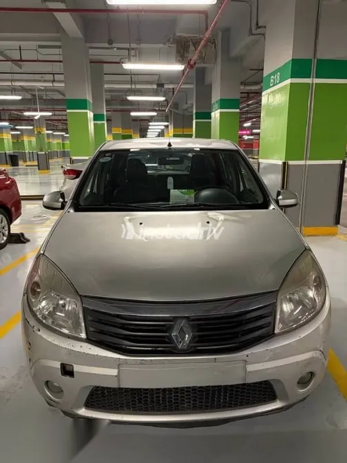 رينو سانديرو 2011 فضي مستعملة للبيع - 3