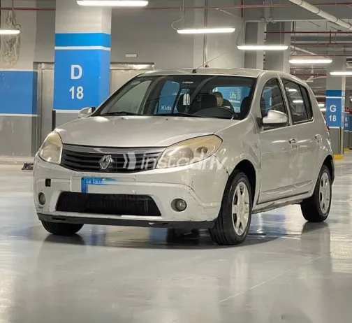 رينو سانديرو 2011 فضي مستعملة للبيع - 6