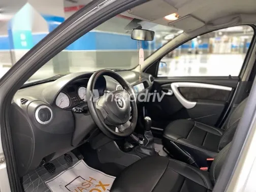 رينو سانديرو 2011 فضي مستعملة للبيع - 8