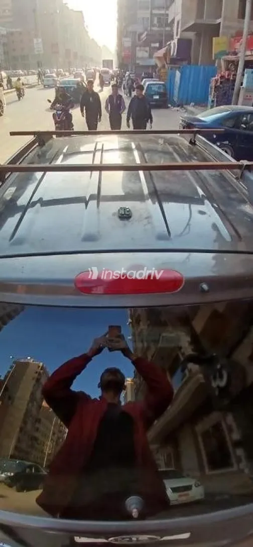 كيا كارينز 2010 أخضر غامق مستعملة للبيع - 4