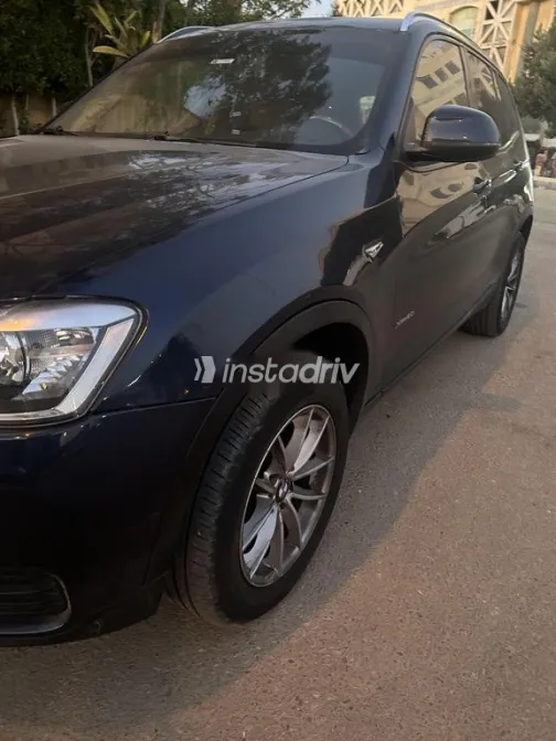 بي ام دبليو X3 2015 أزرق غامق مستعملة للبيع - 3
