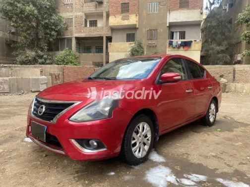 نيسان صنى 2022 أحمر مستعملة للبيع - 5