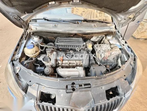 سكودا رومستر 2007 أزرق غامق مستعملة للبيع - 2