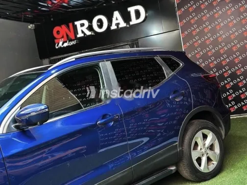 نيسان قشقاي 2021 أزرق غامق مستعملة للبيع - 5