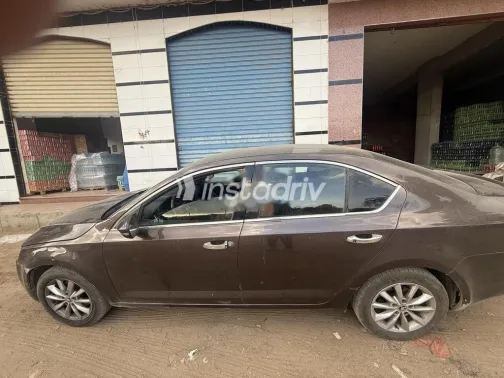 سكودا اوكتافيا A7 2015 بني مستعملة للبيع - 3