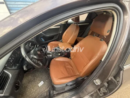 سكودا اوكتافيا A7 2015 بني مستعملة للبيع - 4