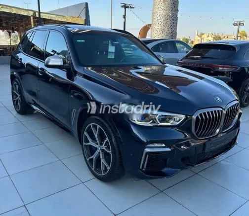 بي ام دبليو X5 M 2020 أزرق غامق مستعملة للبيع - 2