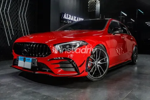 Mercedes A 200 2019 Red Used for Sale - 1