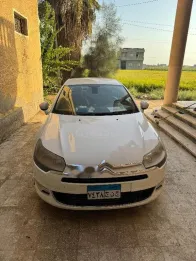 سيتروين C5 2015 أبيض مستعملة للبيع