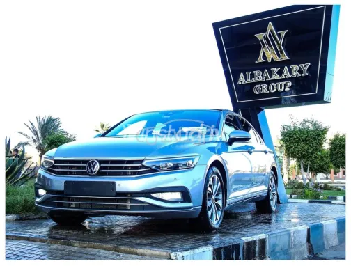 Volkswagen Passat 2021 Silver Used for Sale - 3