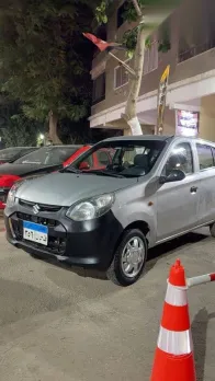 سوزوكى التو 2015 فضي مستعملة للبيع