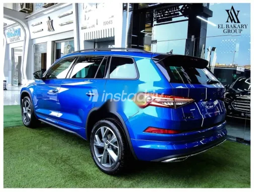 سكودا كودياك 2024 أزرق غامق جديدة للبيع - 4