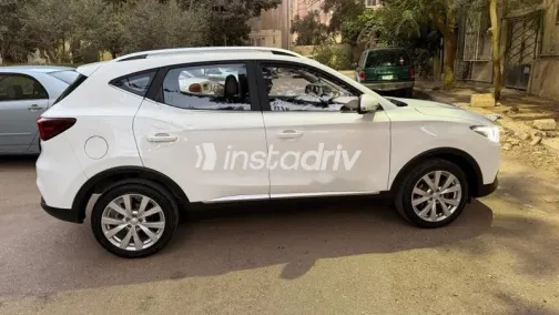 ام جى ZS 2023 أبيض مستعملة للبيع - 4