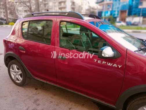 Renault Sandero Step Way 2018 Red Used for Sale - 3