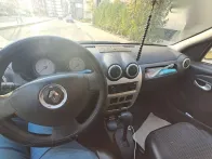 رينو لوجان 2013 أزرق غامق مستعملة للبيع