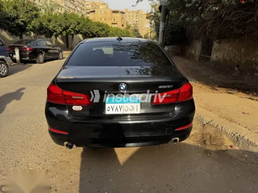 بي ام دبليو 520 2019 أسود مستعملة للبيع - 6